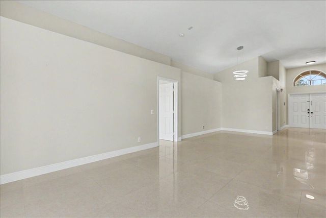 3551 Chesapeake Circle, Boynton Beach, FL 33436