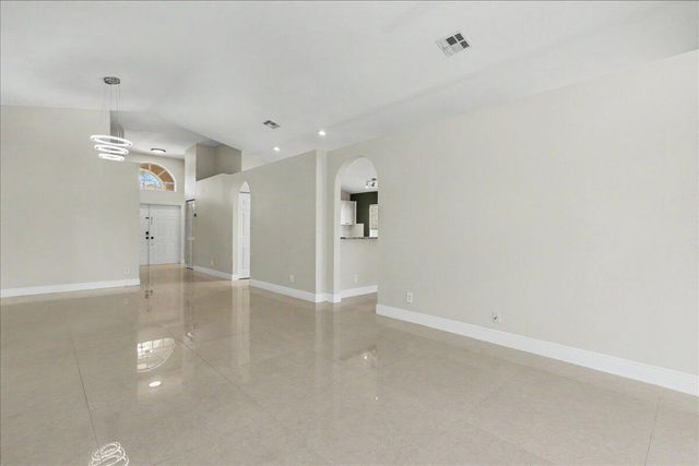 3551 Chesapeake Circle, Boynton Beach, FL 33436