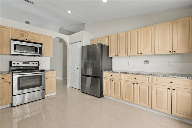 3551 Chesapeake Circle, Boynton Beach, FL 33436