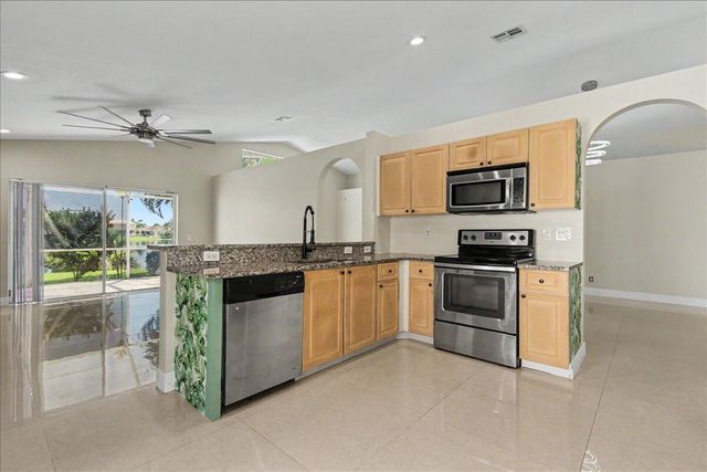 3551 Chesapeake Circle, Boynton Beach, FL 33436