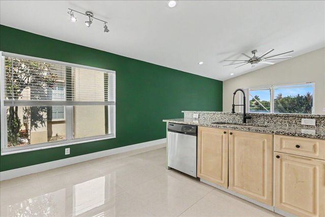 3551 Chesapeake Circle, Boynton Beach, FL 33436