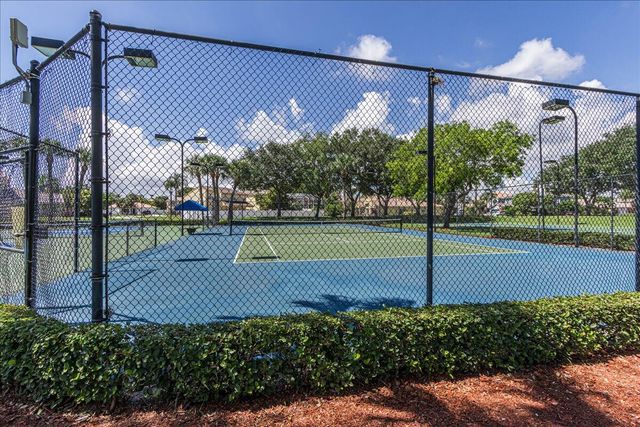 3551 Chesapeake Circle, Boynton Beach, FL 33436
