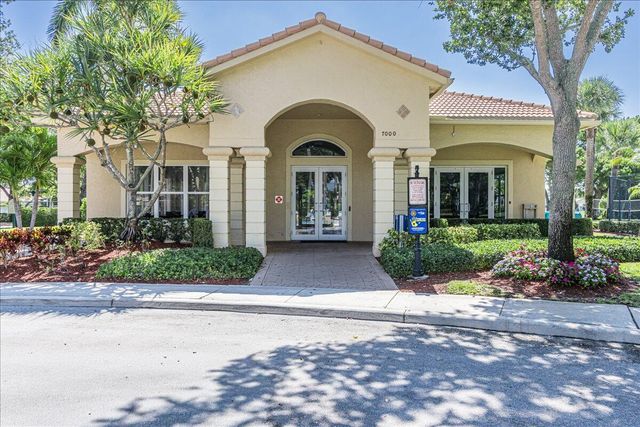 3551 Chesapeake Circle, Boynton Beach, FL 33436