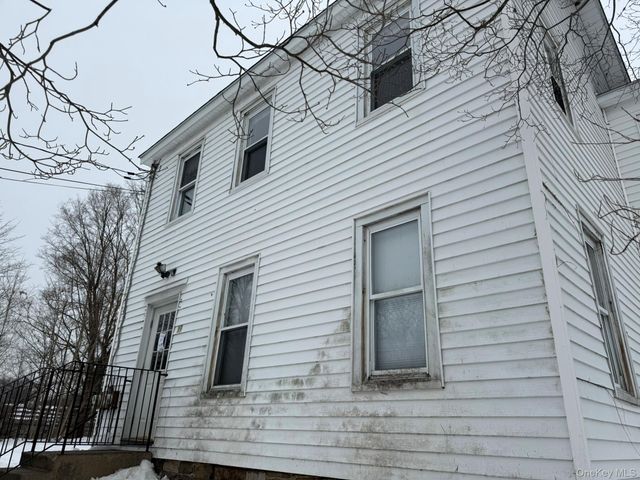 19 Bloomingburg Road, Middletown, NY 10940