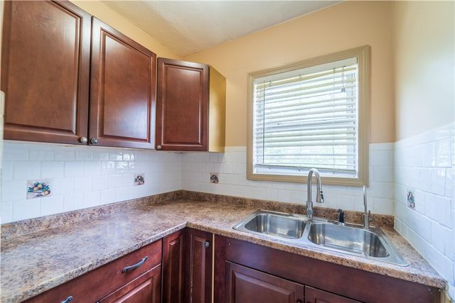 18 Dunnell Avenue, Pawtucket, RI 02860
