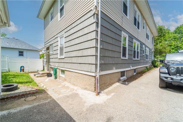 18 Dunnell Avenue, Pawtucket, RI 02860