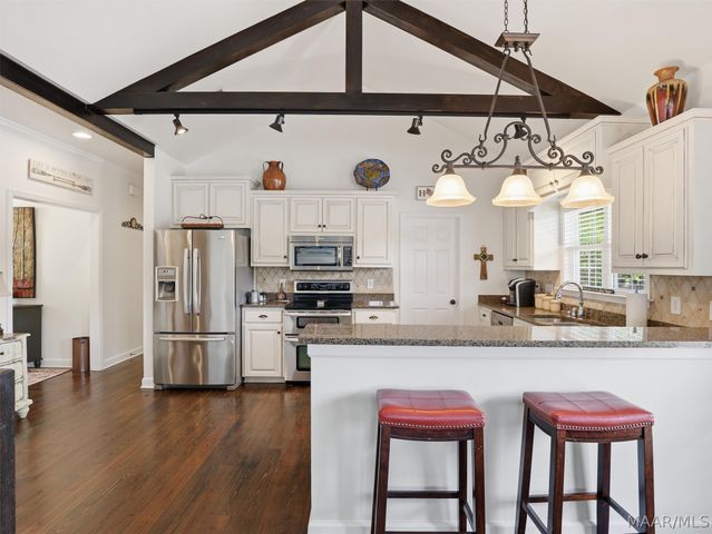 369 Honeysuckle Hill, Tallassee, AL 36078