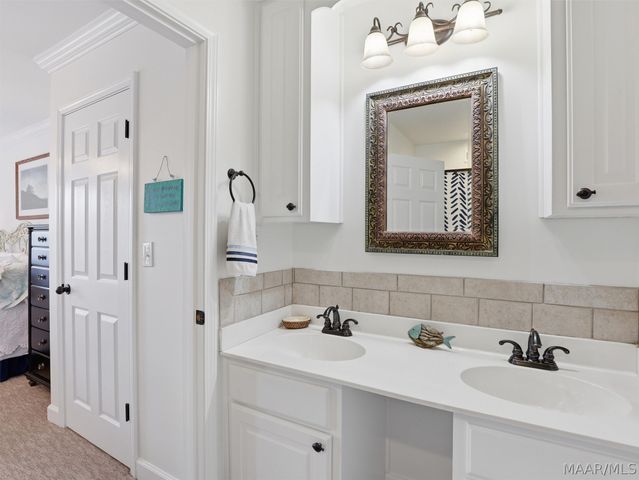 369 Honeysuckle Hill, Tallassee, AL 36078