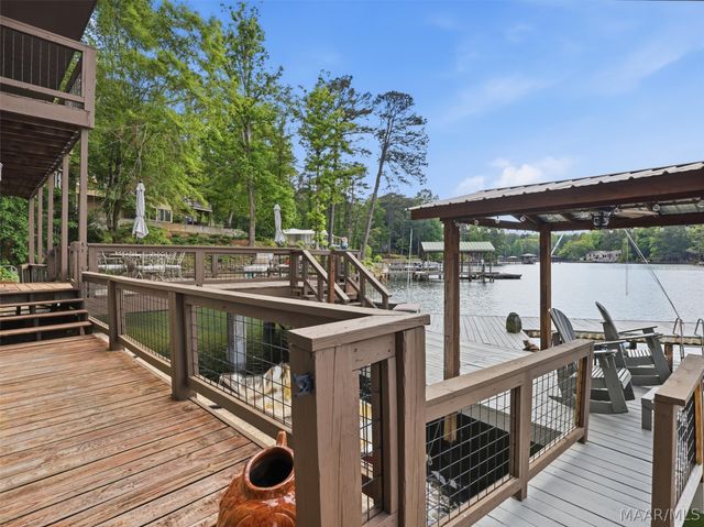 369 Honeysuckle Hill, Tallassee, AL 36078