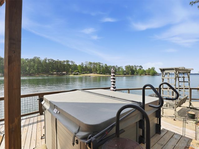 369 Honeysuckle Hill, Tallassee, AL 36078