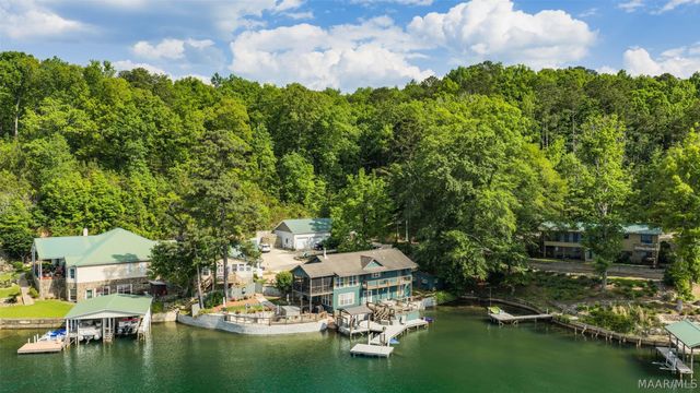 369 Honeysuckle Hill, Tallassee, AL 36078