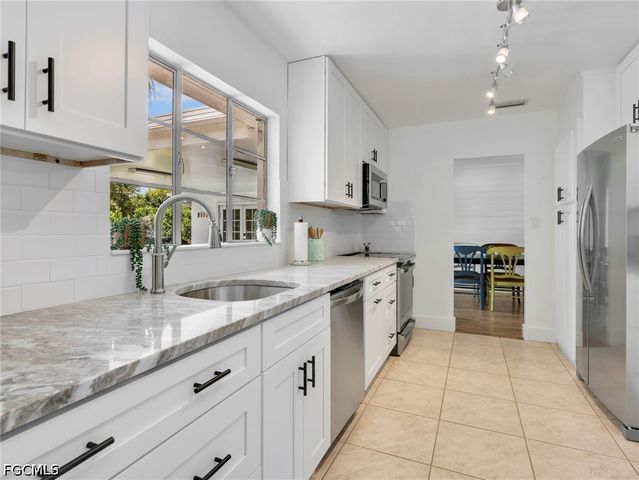1645 Ardmore RD, Fort Myers, FL 33901