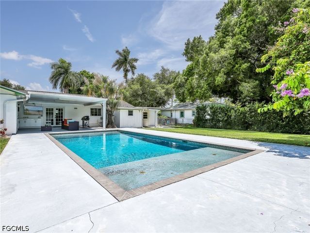 1645 Ardmore RD, Fort Myers, FL 33901