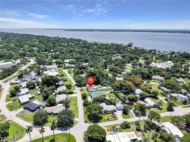 1645 Ardmore RD, Fort Myers, FL 33901