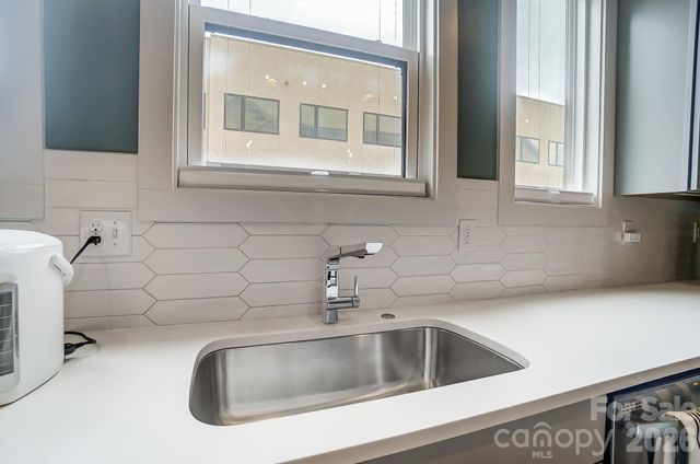 1207 E 36th Street 6, Charlotte, NC 28205