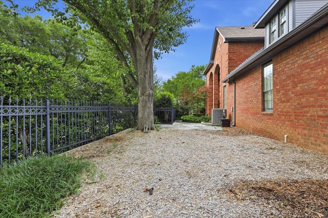 4823 Spyglass Drive, Dallas, TX 75287