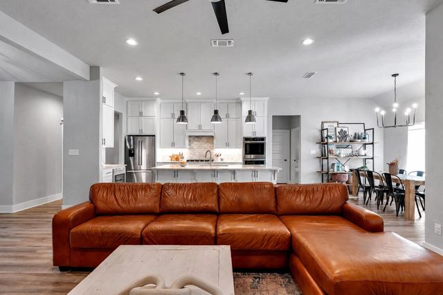 201 Saddle Brook Circle, Hallsville, TX 75650