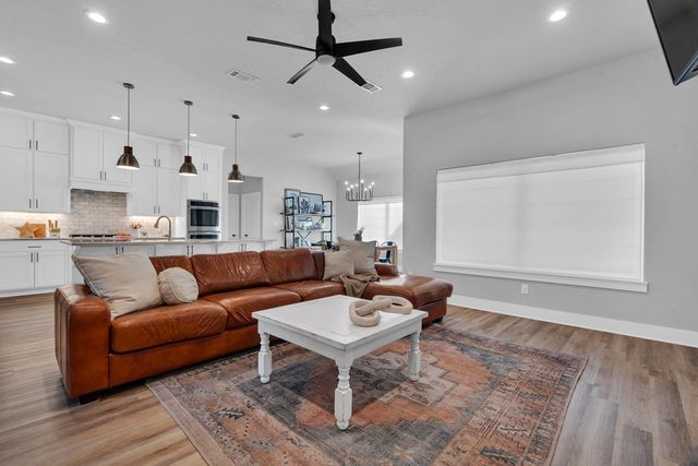 201 Saddle Brook Circle, Hallsville, TX 75650