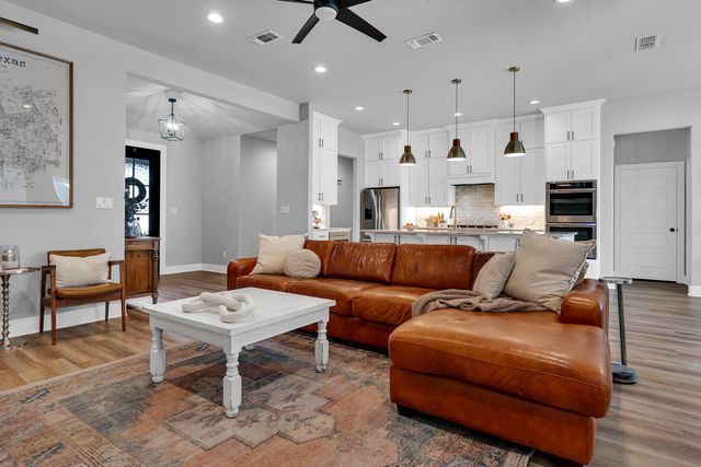 201 Saddle Brook Circle, Hallsville, TX 75650