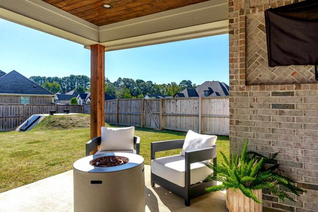 201 Saddle Brook Circle, Hallsville, TX 75650