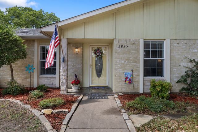 2825 Pinewood Drive, Garland, TX 75044