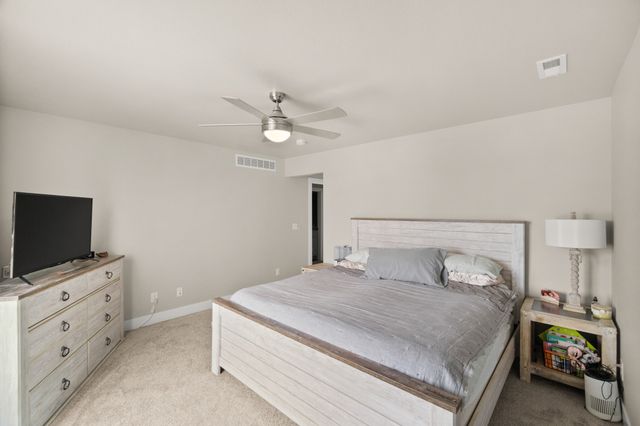 2939 Kestrel Street, Norwalk, IA 50211