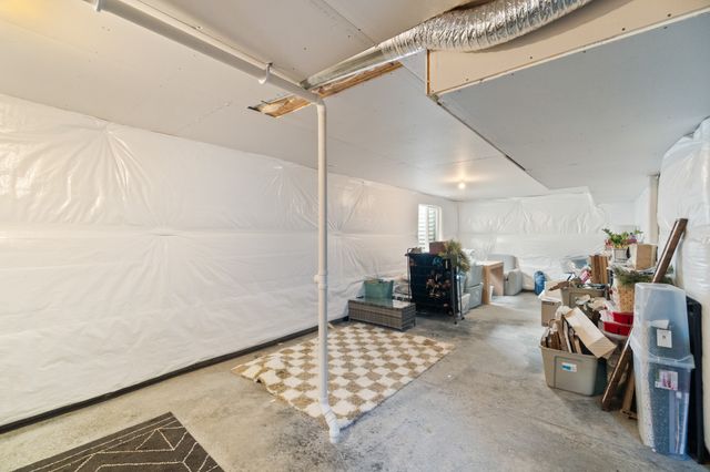 2939 Kestrel Street, Norwalk, IA 50211