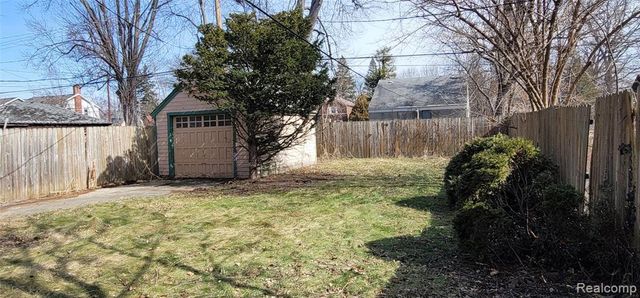 16200 Braile Street, Detroit, MI 48219