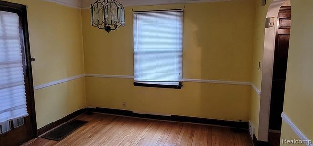 16200 Braile Street, Detroit, MI 48219