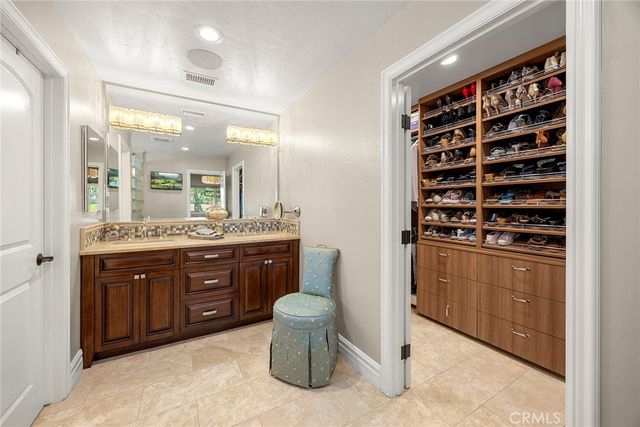 6001 Country View, Yorba Linda, CA 92886
