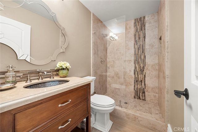6001 Country View, Yorba Linda, CA 92886