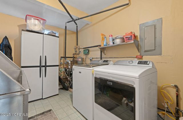 517 Laurel Avenue, West Allenhurst, NJ 07711