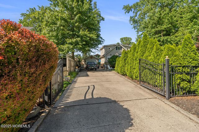 517 Laurel Avenue, West Allenhurst, NJ 07711