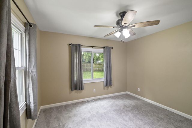 611 W North Street, Crown Point, IN 46307