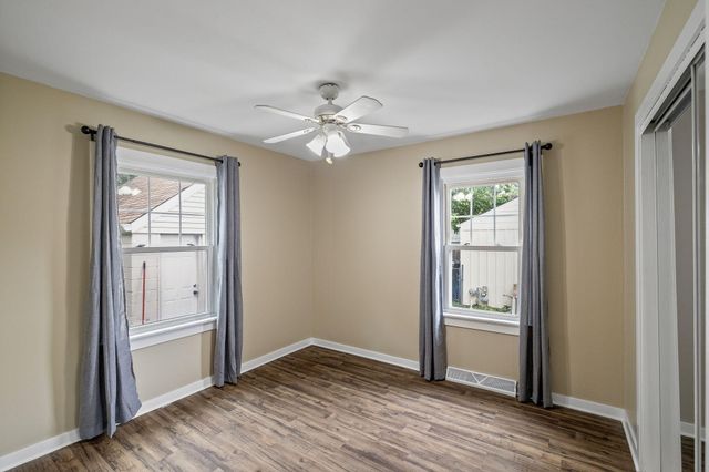 611 W North Street, Crown Point, IN 46307