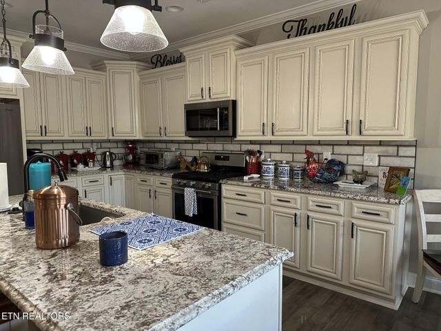 2319 Torrey Pines Drive, Maryville, TN 37801