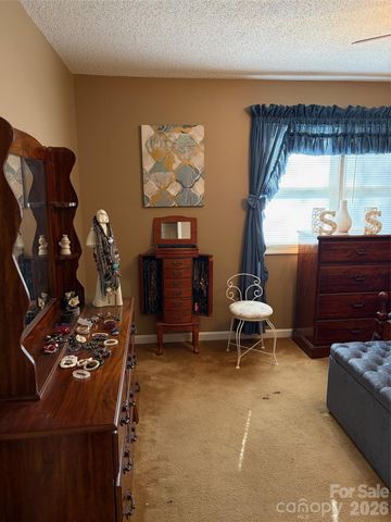 605 8th Avenue SW D5, Conover, NC 28613