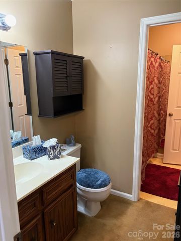 605 8th Avenue SW D5, Conover, NC 28613