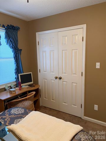 605 8th Avenue SW D5, Conover, NC 28613