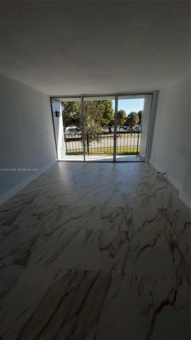 310 Fontainebleau Boulevard 203, Miami, FL 33172
