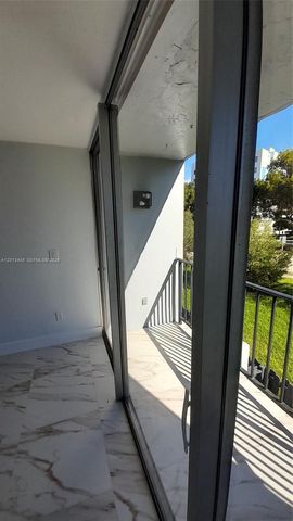 310 Fontainebleau Boulevard 203, Miami, FL 33172