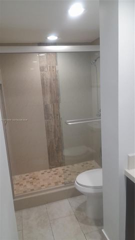310 Fontainebleau Boulevard 203, Miami, FL 33172