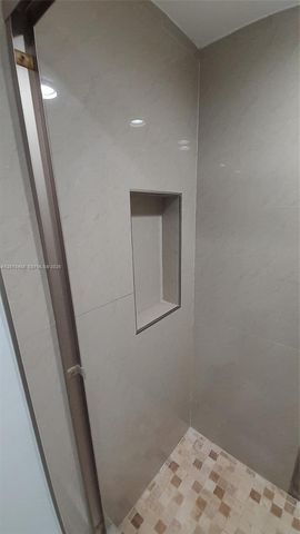 310 Fontainebleau Boulevard 203, Miami, FL 33172