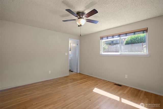 3527 S 262nd Street, Kent, WA 98032