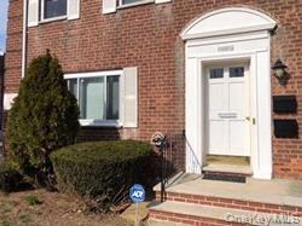 75-15 255 street 255 th street GV 51 -A6, Glen Oaks, NY 11004