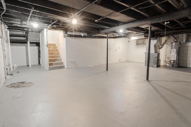 2812 Dekalb Street, Lake Station, IN 46405