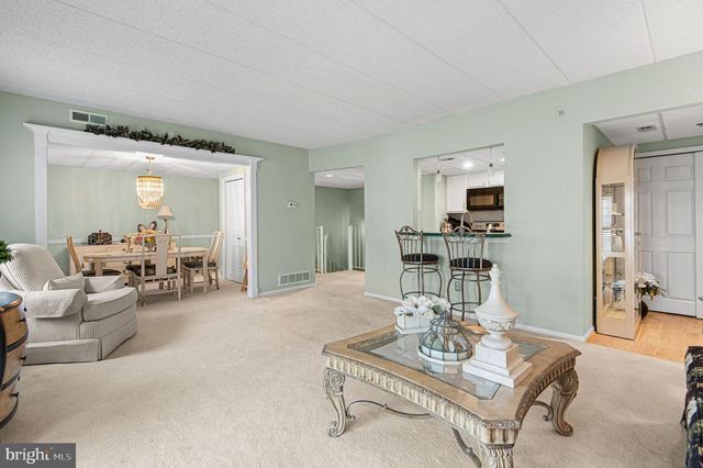 10100 CENTENNIAL STA, Warminster, PA 18974