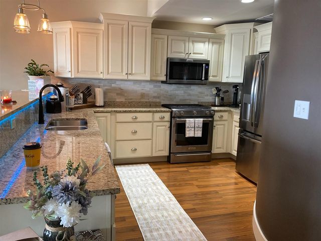 105 W Danaher Street 401, Ludington, MI 49431