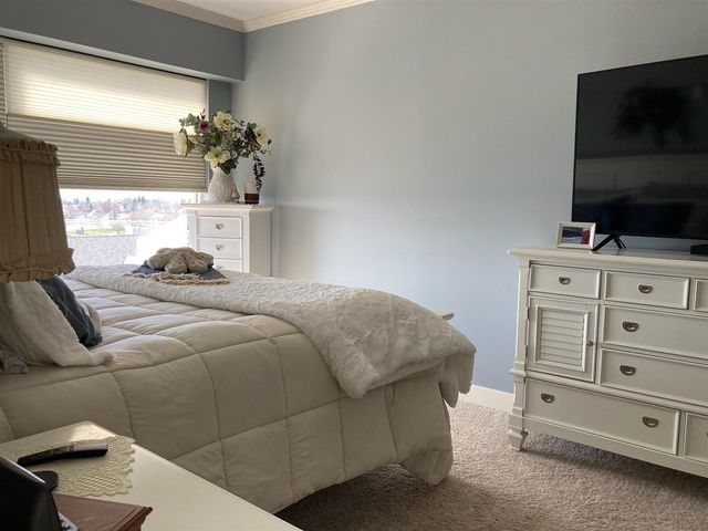 105 W Danaher Street 401, Ludington, MI 49431