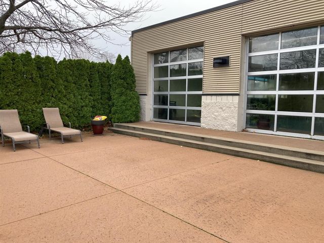 105 W Danaher Street 401, Ludington, MI 49431